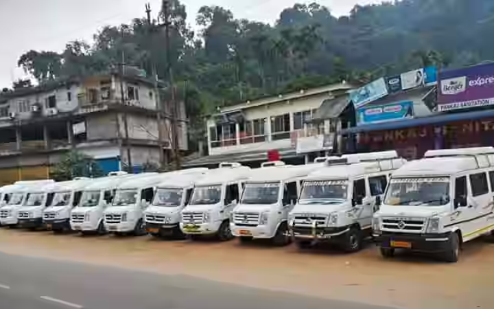 9-seater-tempo-traveller-rent-in-mumbai